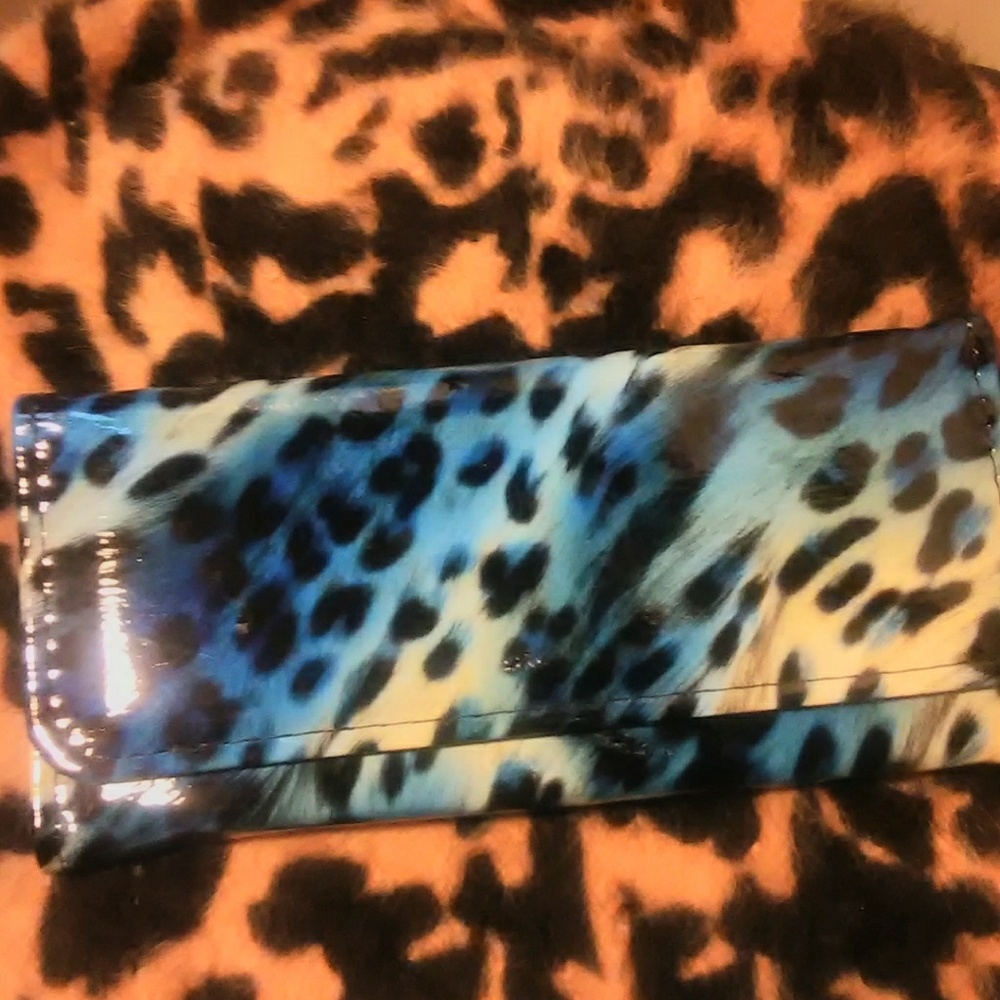 Clutches, wallets - Picture 3 of 5